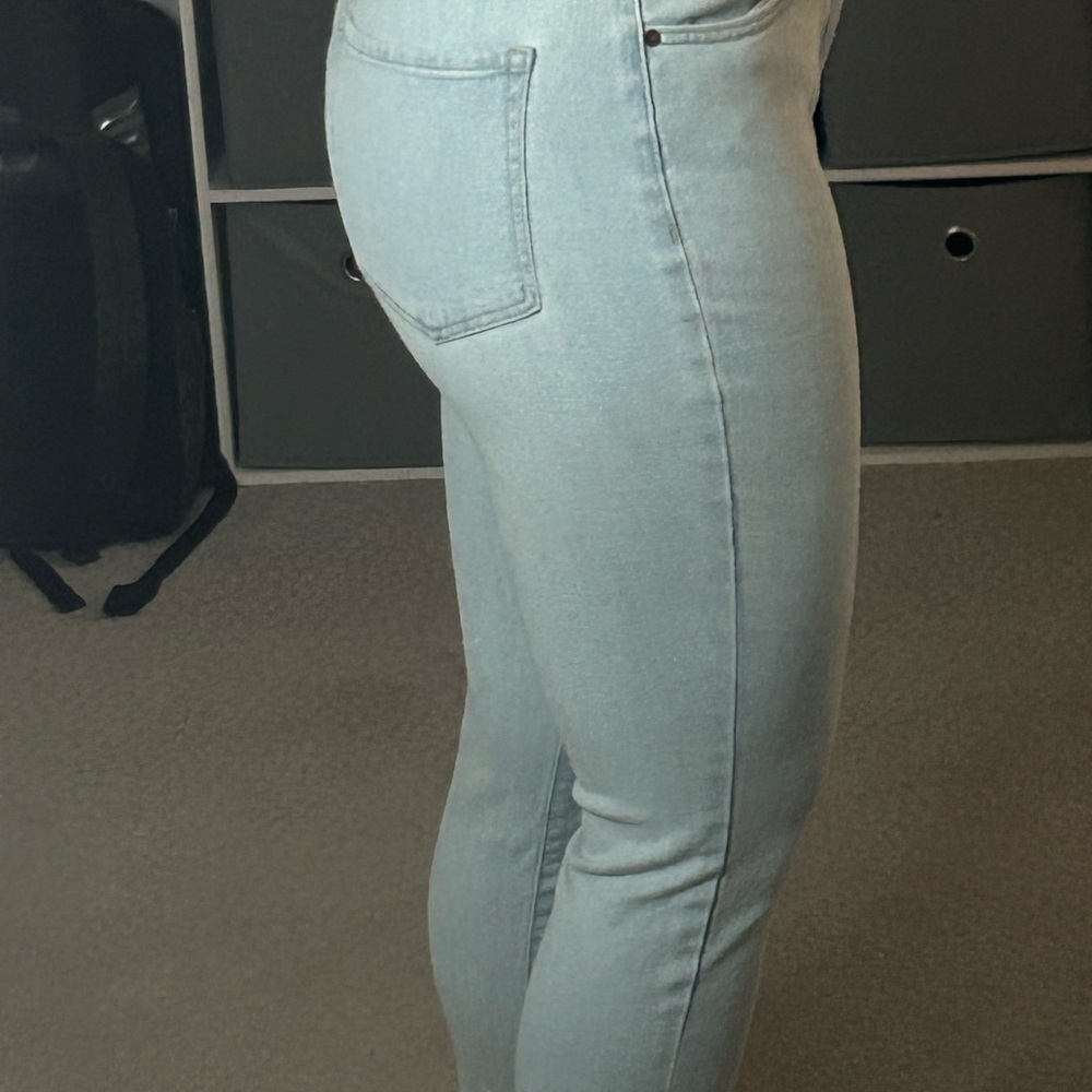 Light washed jeans